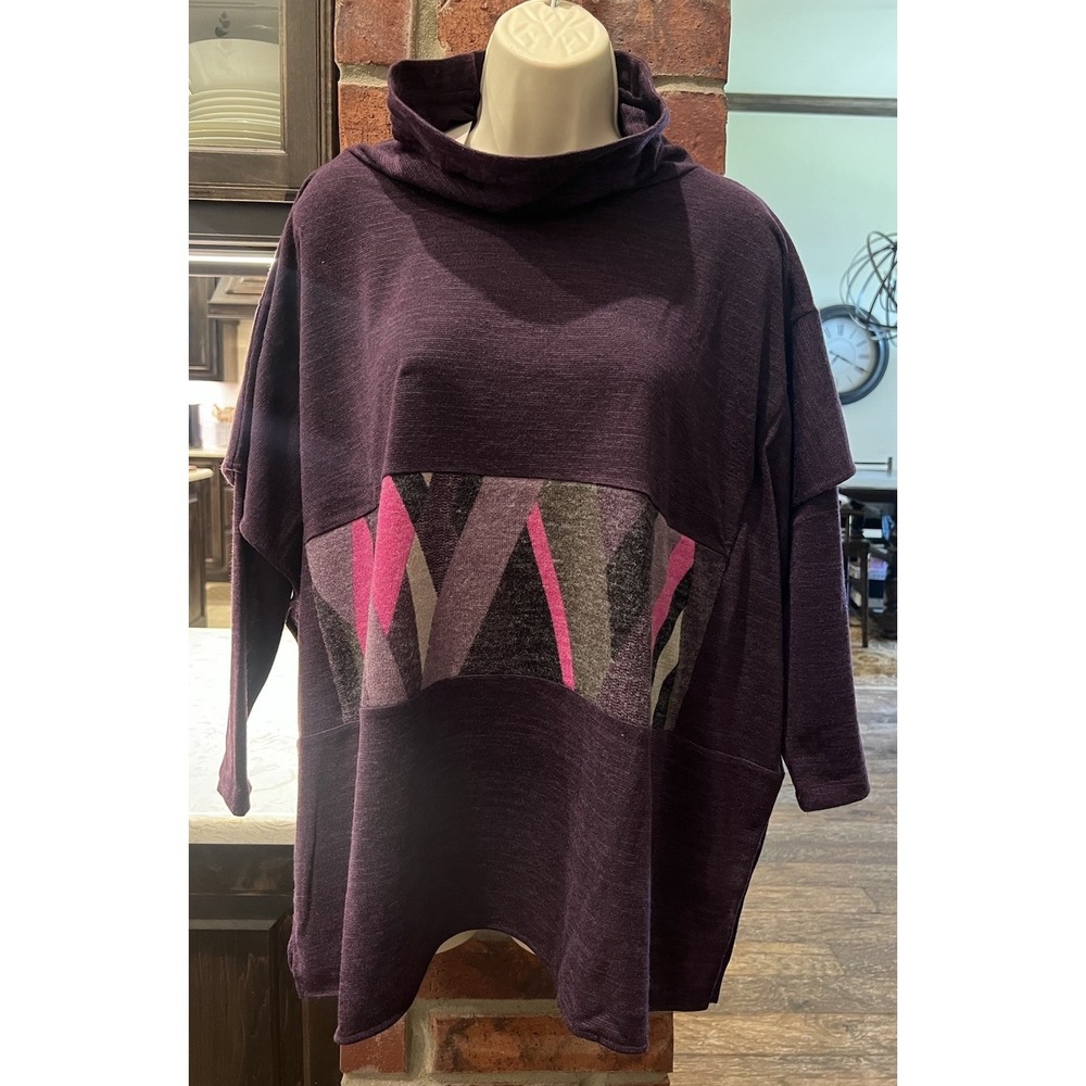 Terra SJ Apparel Cowl Neck Purple Geometric Tunic Top Size S Artsy Lagenlook